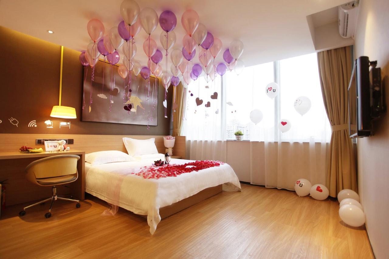 Iu Hotel Shenyang Railway Station Sk Transfer Center Esterno foto